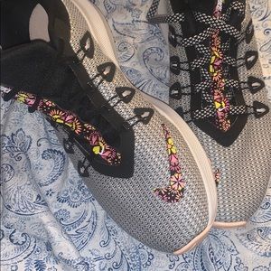 Dsquared2 Fall Winter 20 21 low top speedster sneakers in black Dsquared2 Fall Winter 20 21 low top speedster sneakers in black